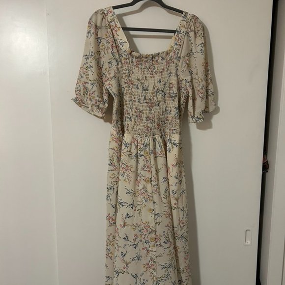 Monteau Dresses Monteau Los Angeles Floral Midi Dress Ivory Floral